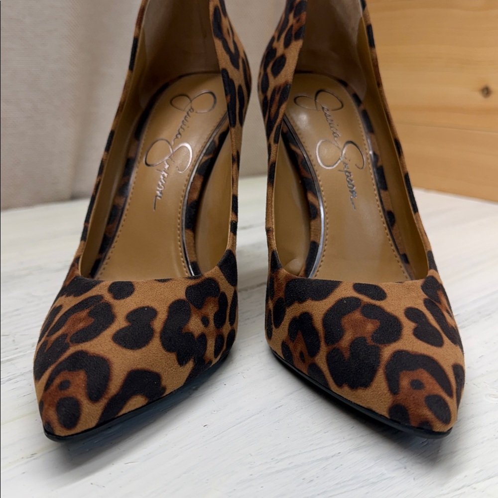 Jessica Simpson Leopard Print Stiletto Heels Sz 7M - Picture 4 of 10